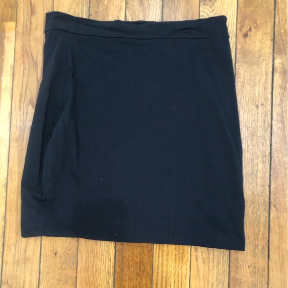 Mini skirt 🆓 - Picture 7 of 7